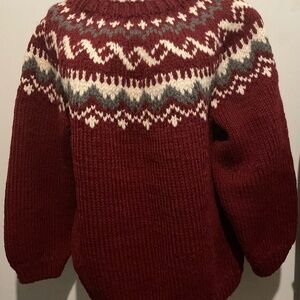 PULLOVER  UNISEX HANDKNITTED NEW NO TAGS  SIZE  LARGE